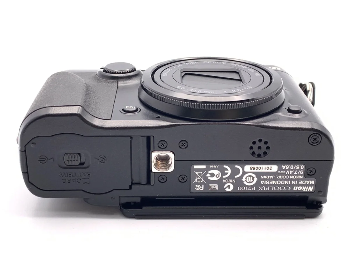 Nikon COOLPIX P7100 - Thumbnail 3