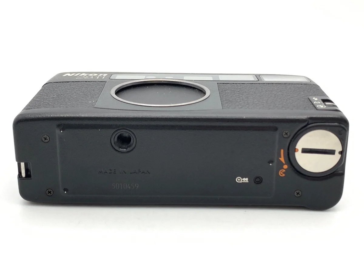 Nikon 28Ti (28/2.8) - Thumbnail 3