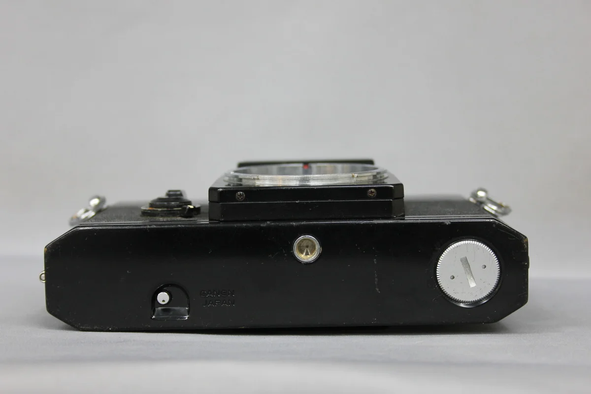 Canon F-1 - Thumbnail 3