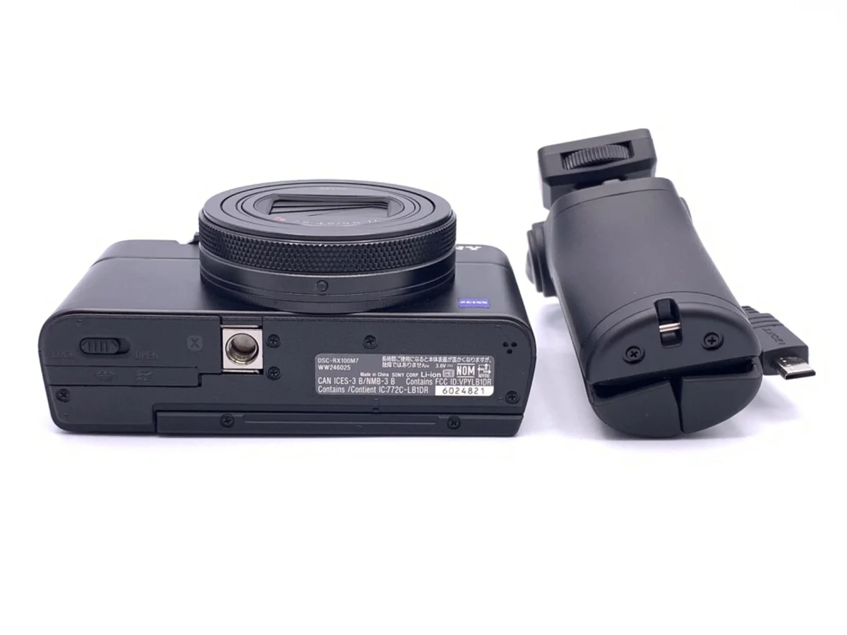 Sony Cyber-Shot DSC-RX100M7G - Thumbnail 3