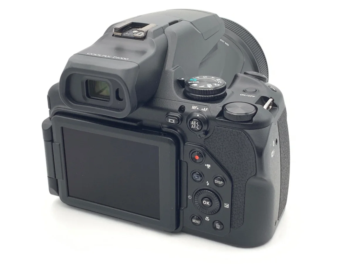 Nikon COOLPIX P1000 - Thumbnail 2