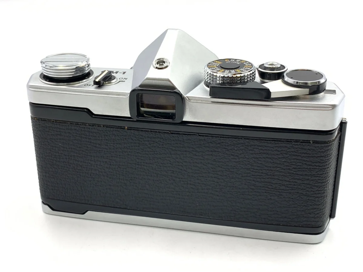 Olympus OM-1 - Thumbnail 2