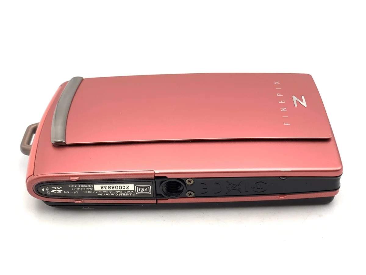 Fujifilm FinePix Z1100EXR - Thumbnail 3