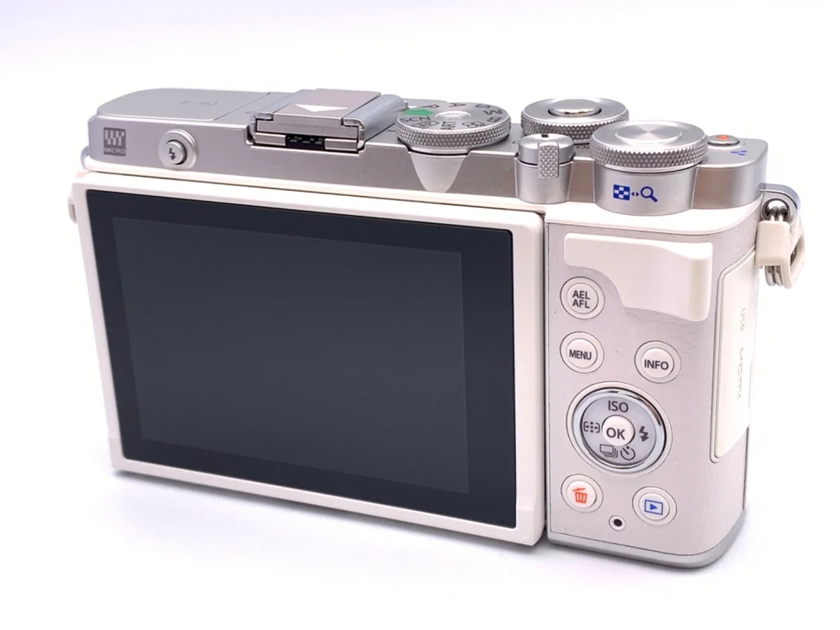 Olympus PEN E-P7 - Thumbnail 2