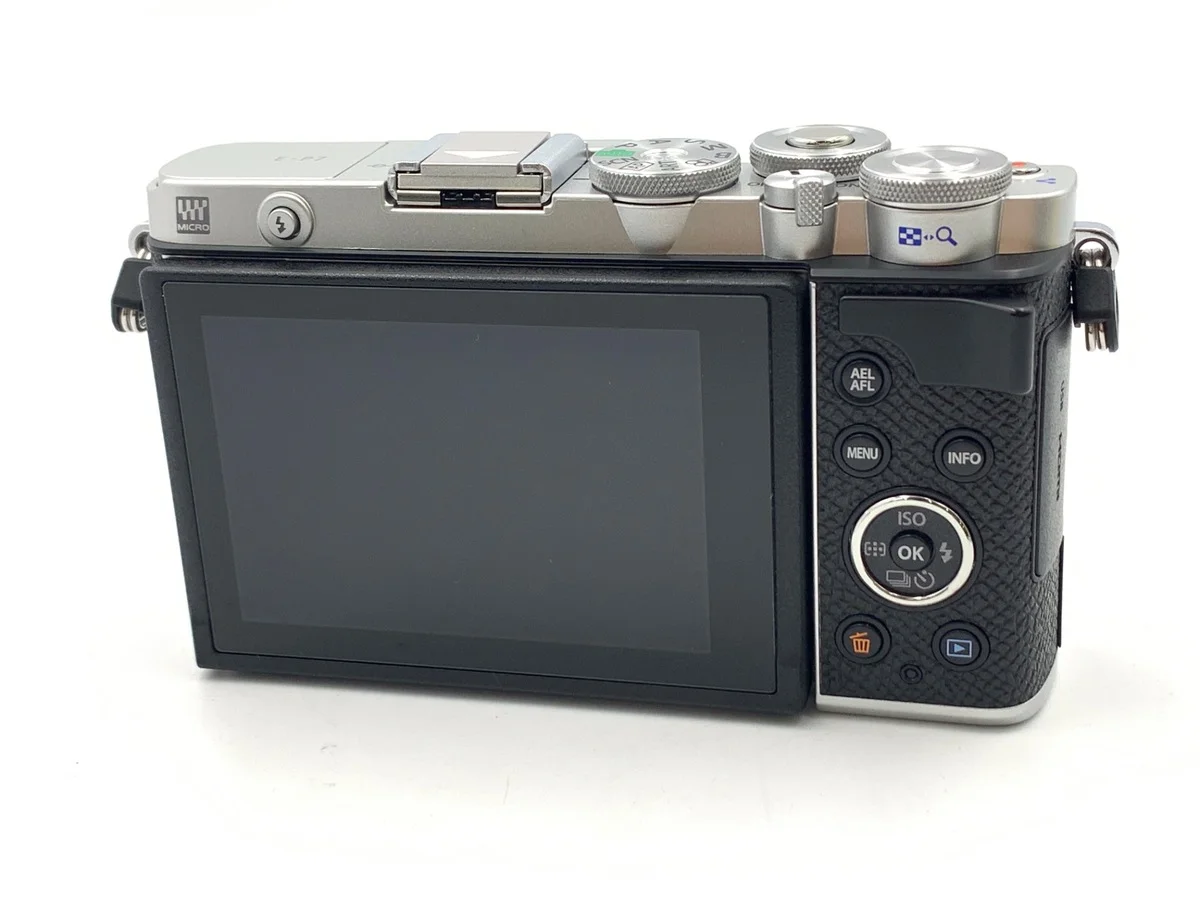 Olympus PEN E-P7 - Thumbnail 2