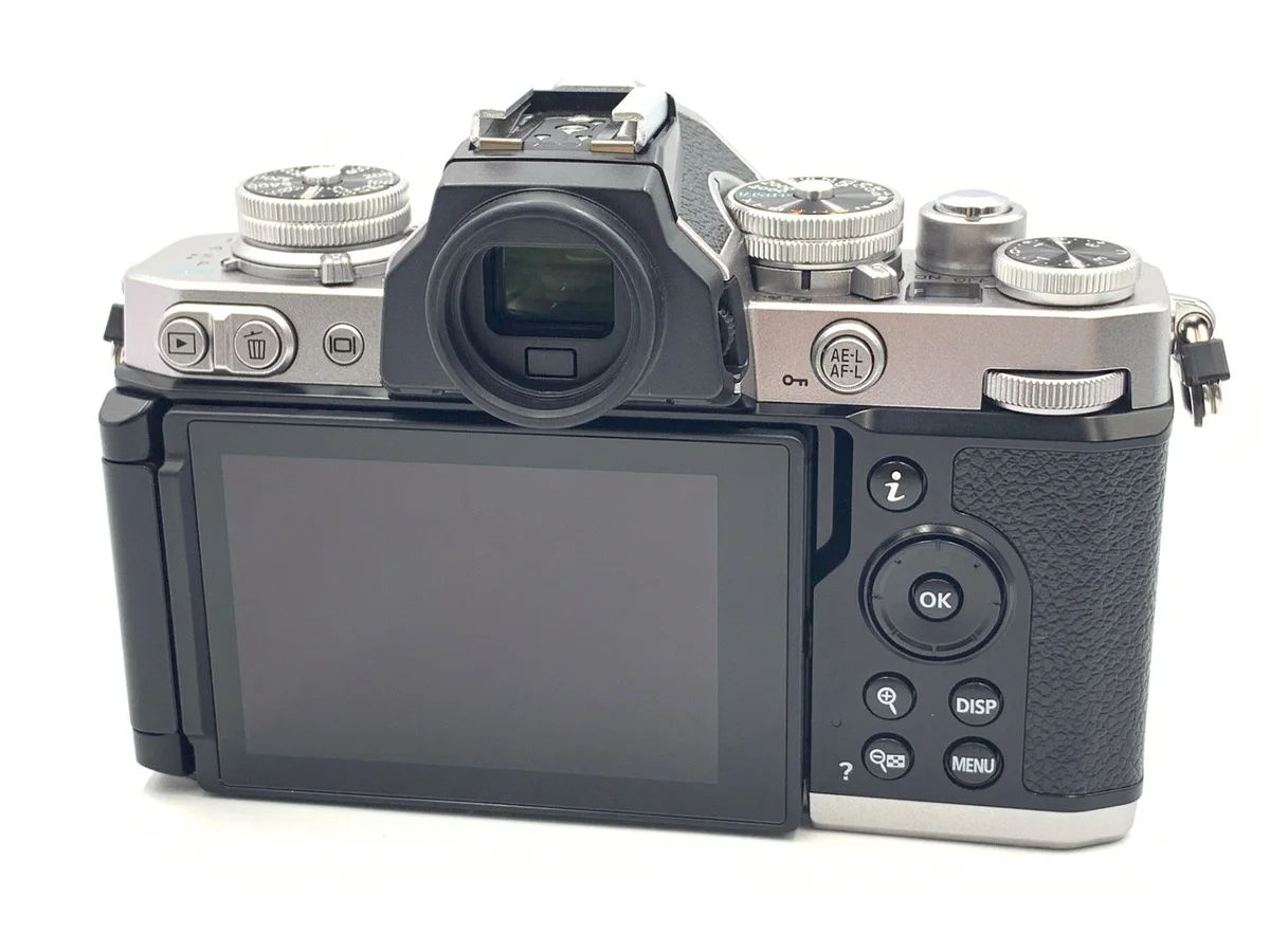 Nikon Zfc - Thumbnail 2