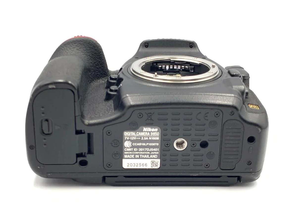 Nikon D850 - Thumbnail 3