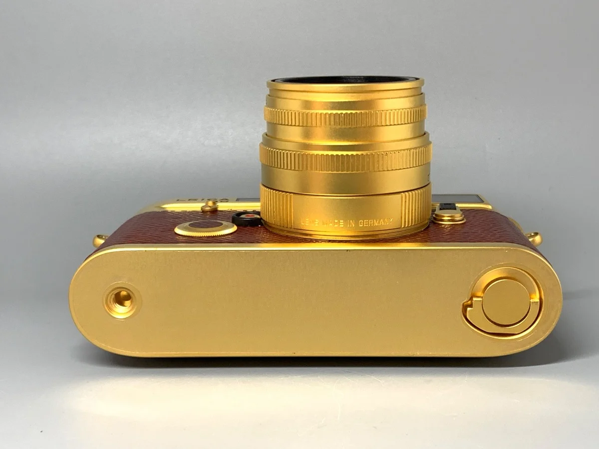 Leica 9