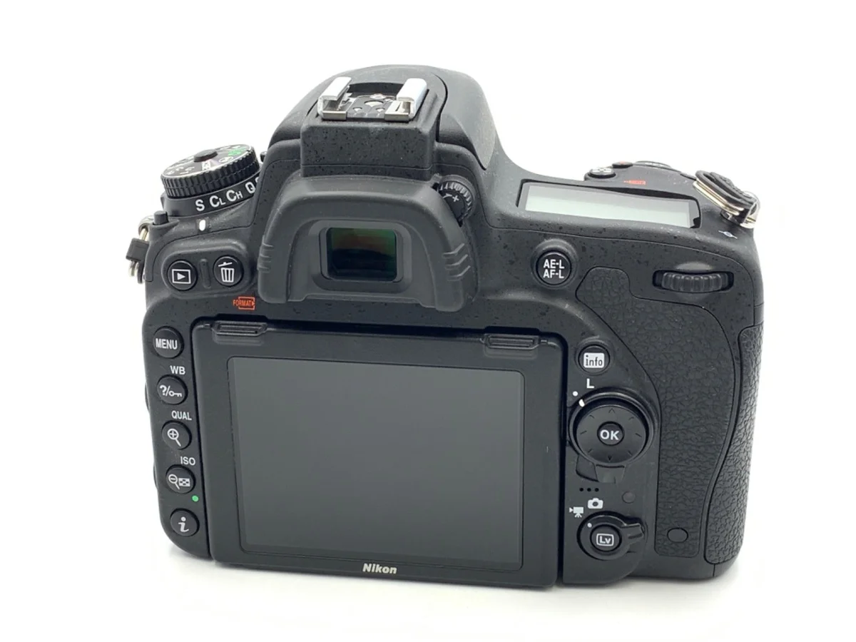 Nikon D750 - Thumbnail 2