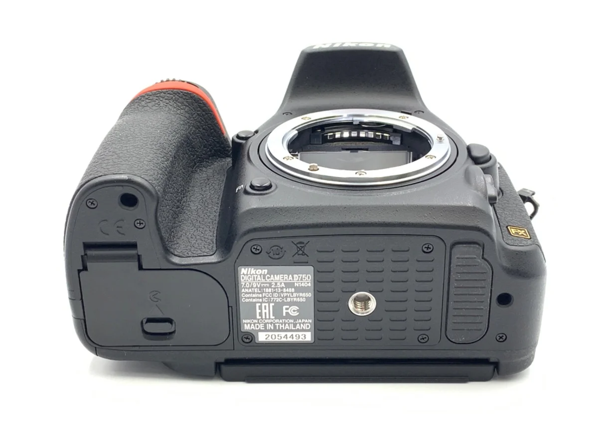Nikon D750 - Thumbnail 3