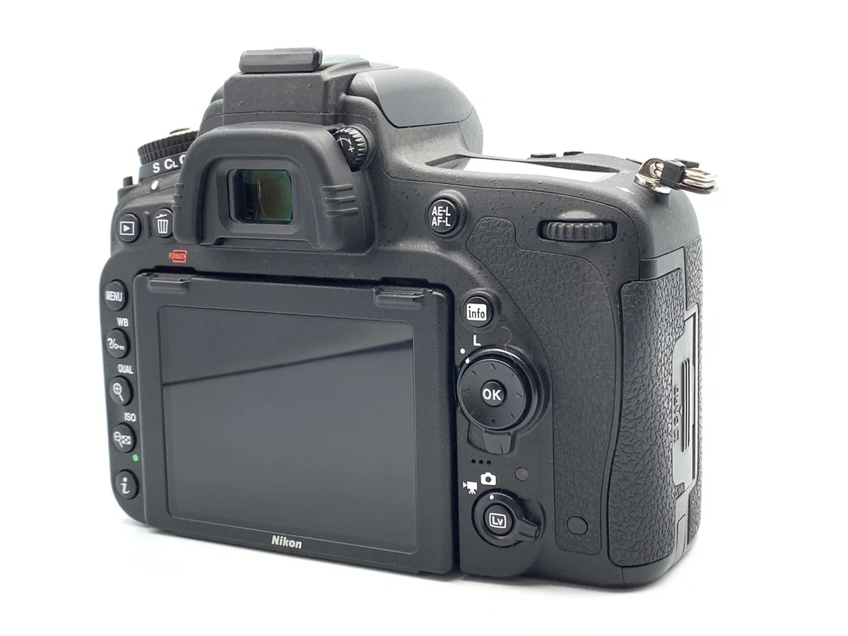 Nikon D750 - Thumbnail 2