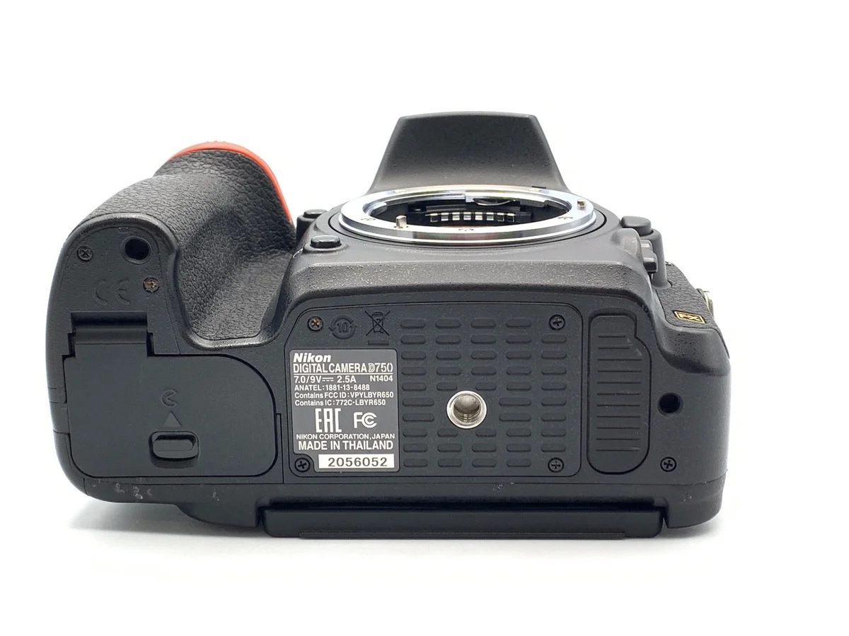 Nikon D750 - Thumbnail 3