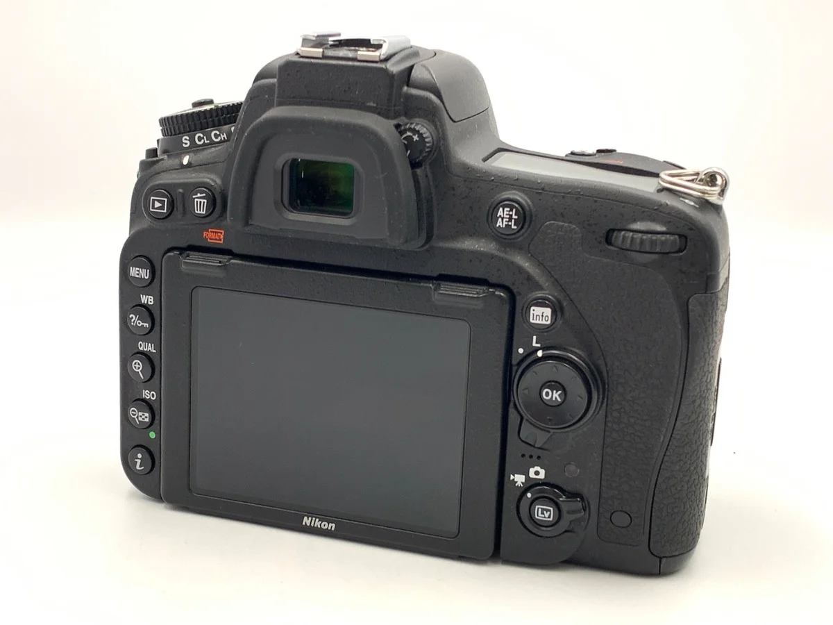 Nikon D750 - Thumbnail 2