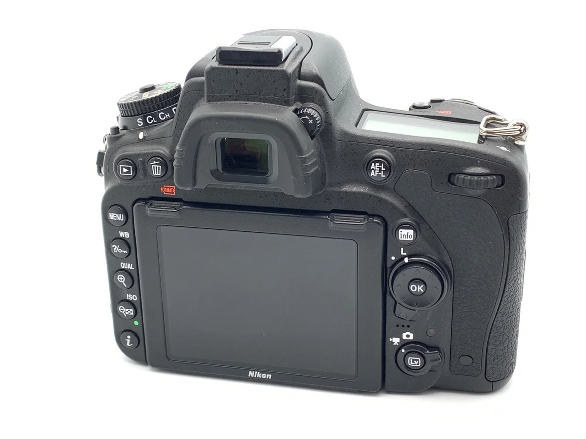 Nikon D750 - Thumbnail 2