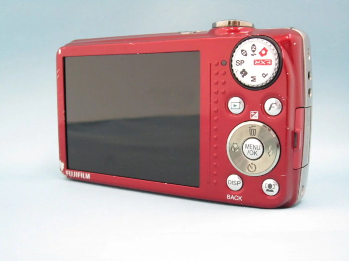 Fujifilm FinePix F80EXR - Thumbnail 2