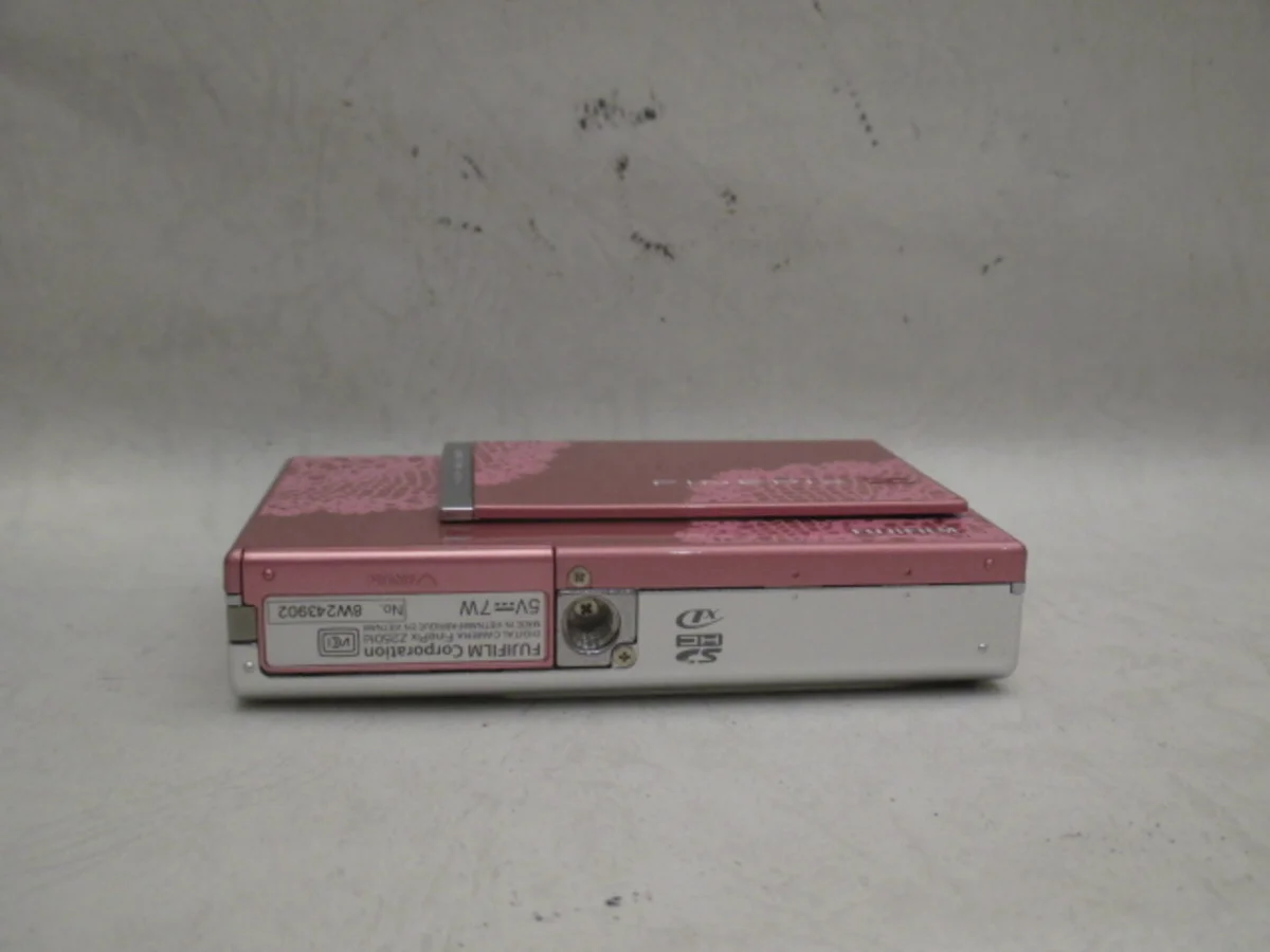 Fujifilm FinePix Z250fd - Thumbnail 3