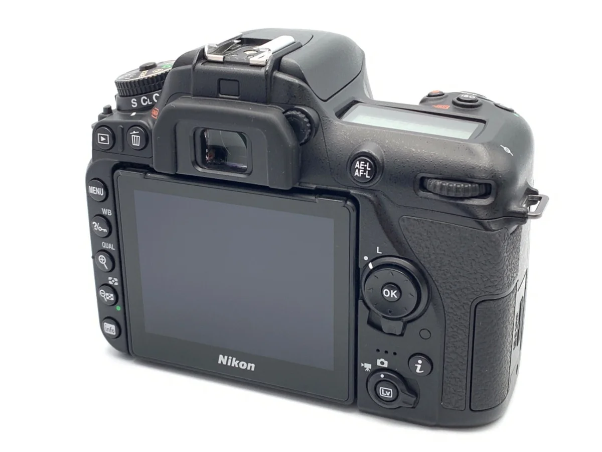 Nikon D7500 - Thumbnail 2