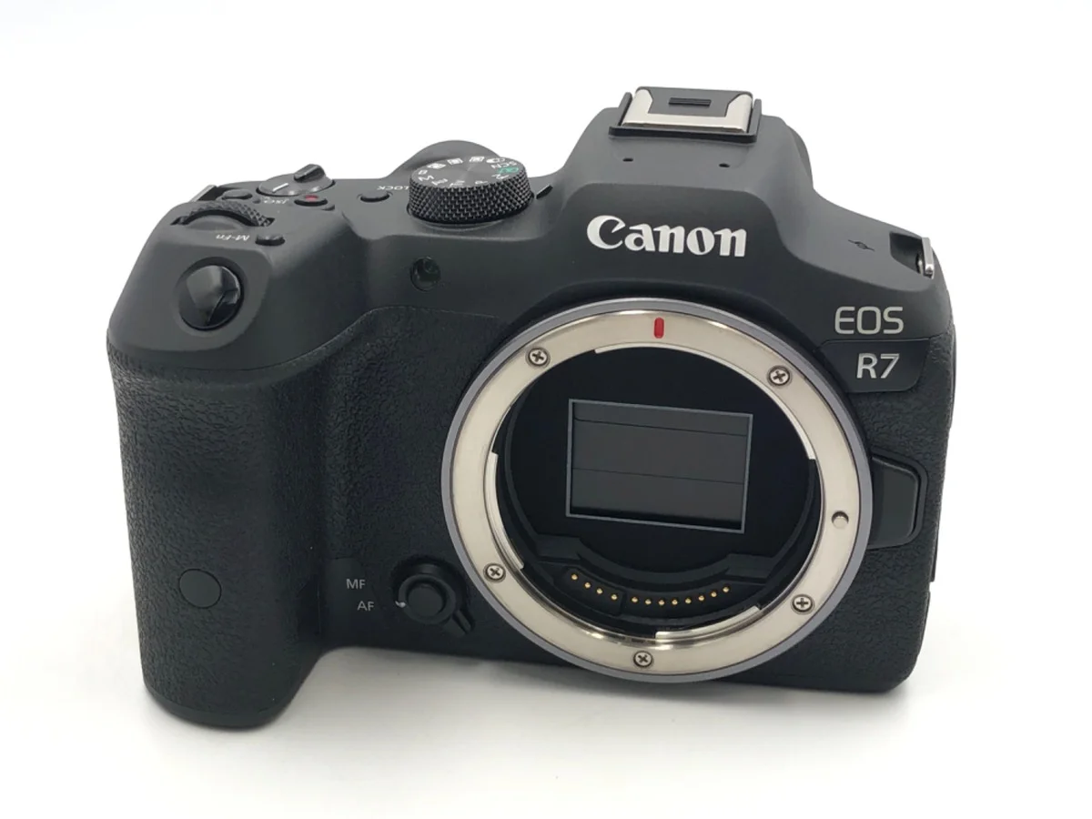 Canon EOS R7