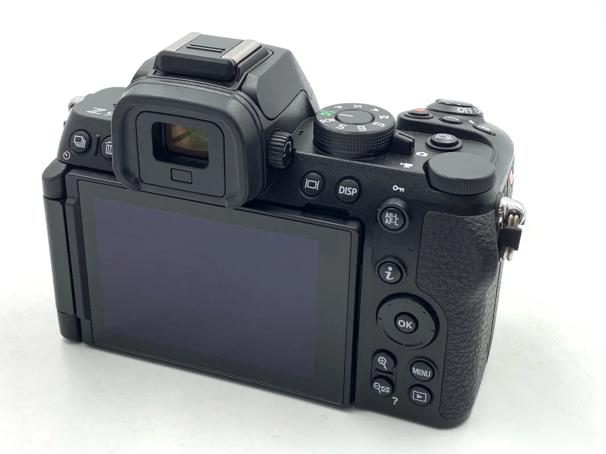 Nikon Z50II - Thumbnail 2