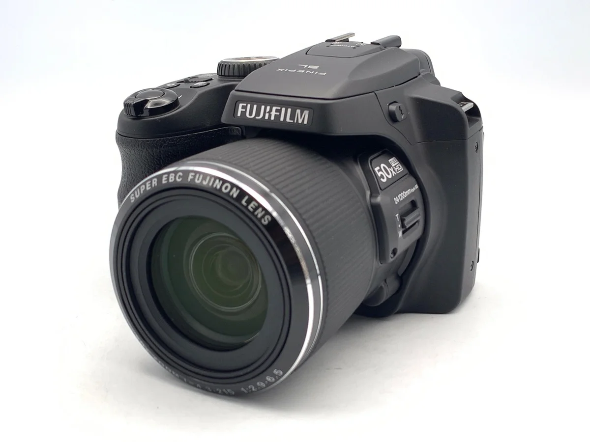 Fujifilm FinePix SL1000