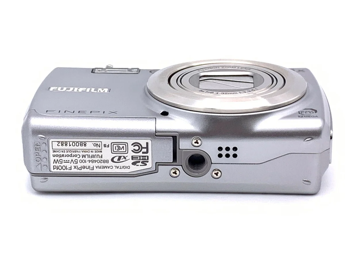 Fujifilm FinePixF100fd - 縮圖 3