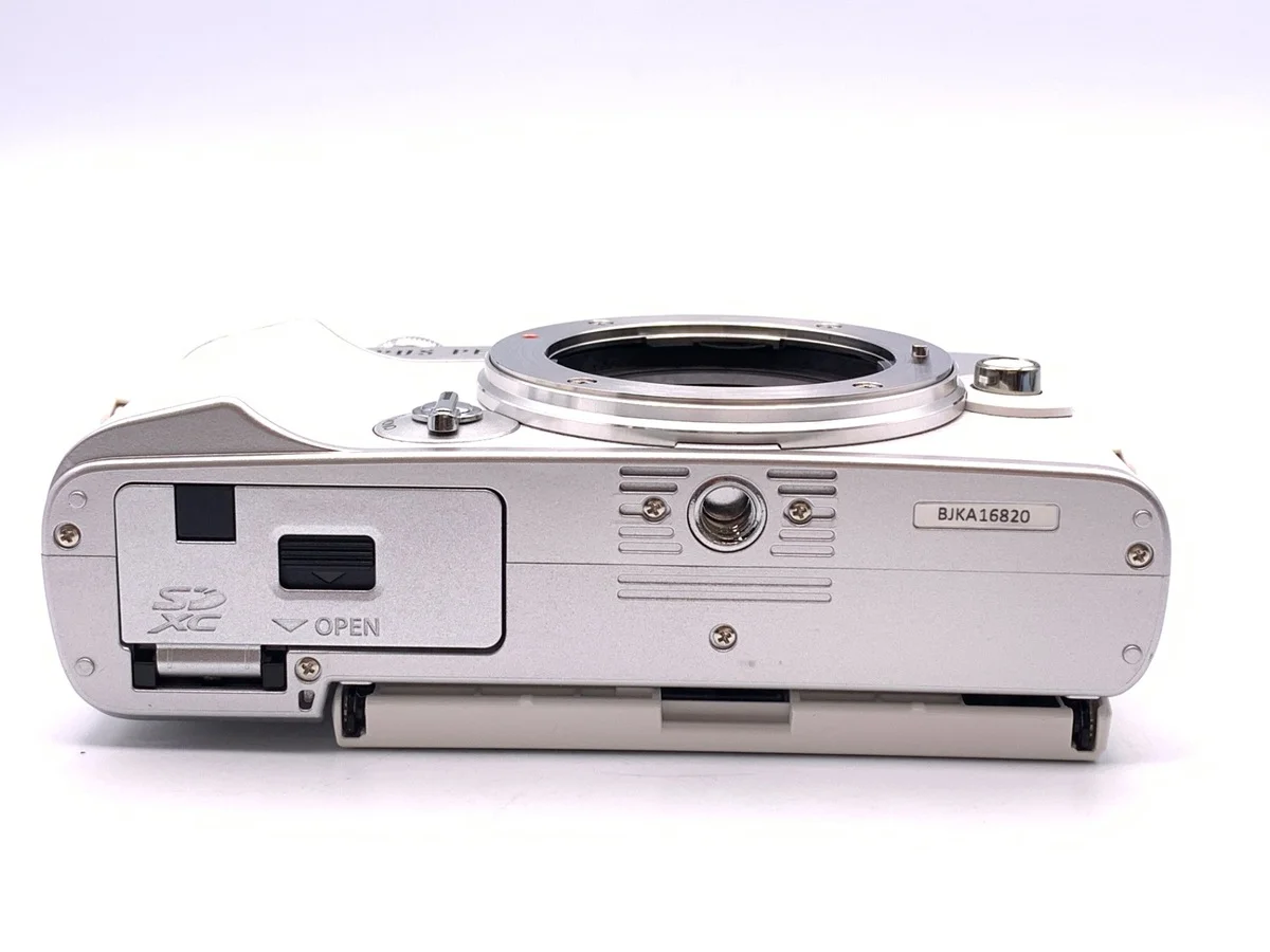 Olympus PEN E-P7 - Thumbnail 3