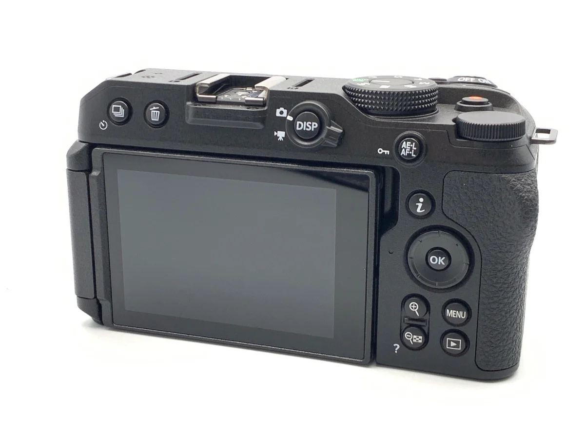 Nikon Z30 - Thumbnail 2