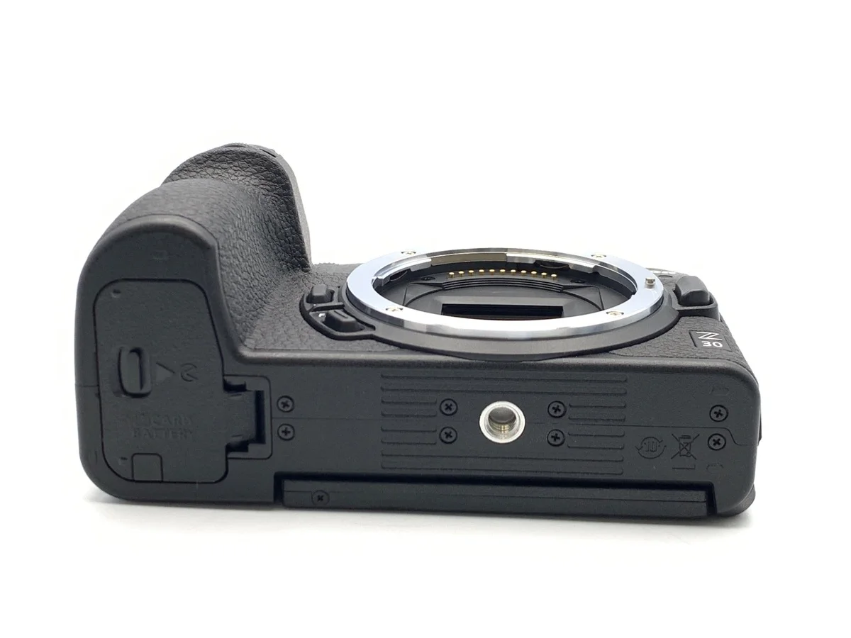 Nikon Z30 - Thumbnail 3