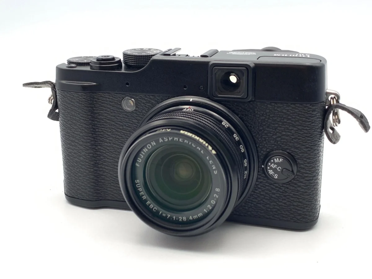 Fujifilm X10